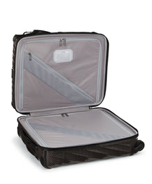 Tumi 19 DEGREE LITE Large Carry-On Black/Graphite — Complimentary Gift with $,+ Orders; If the Gift Is Out of Stock or Its Price Rises, Order Cancelled with Full Refund Before Shipment