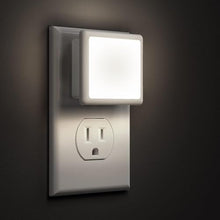 L LOHAS LED Night Light,Night Lights Plug into Wall, Dusk-to-Dawn Sensor — Complimentary Gift with $45+ Orders; If the Gift Is Out of Stock or Its Price Rises, Order Cancelled with Full Refund Before Shipment