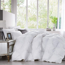 All-Season Goose Down Comforter, Queen, Pinch Pleat, Egyptian Cotton, 55oz — Complimentary Gift with $78+ Orders; If the Gift Is Out of Stock or Its Price Rises, Order Cancelled with Full Refund Before Shipment